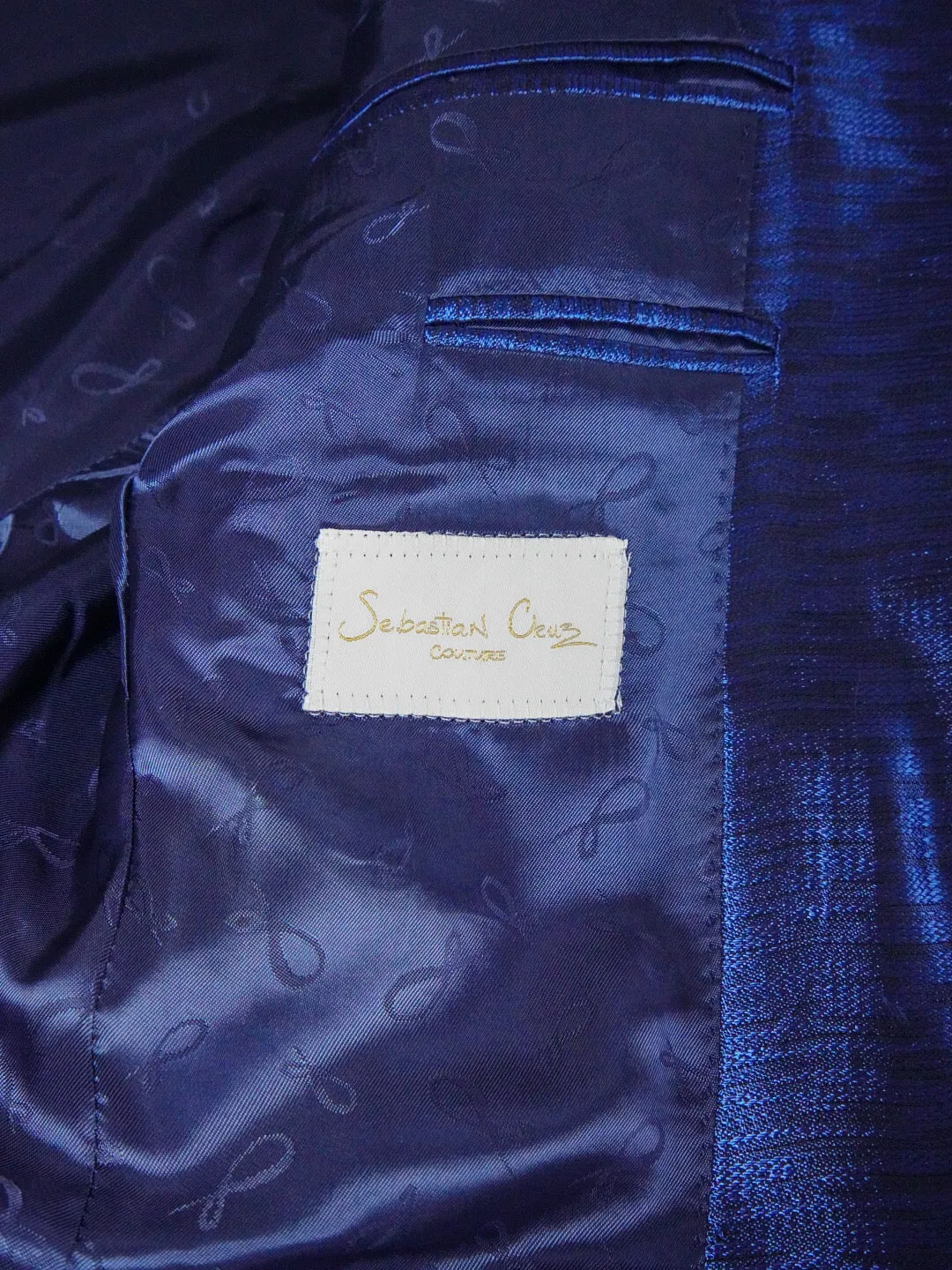 Sapphire Glassa Jacket @ The Vault